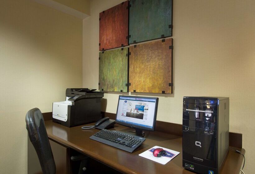 فندق Hampton Inn Gainesville