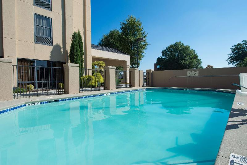 هتل Hampton Inn Gainesville