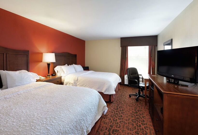 هتل Hampton Inn Houma