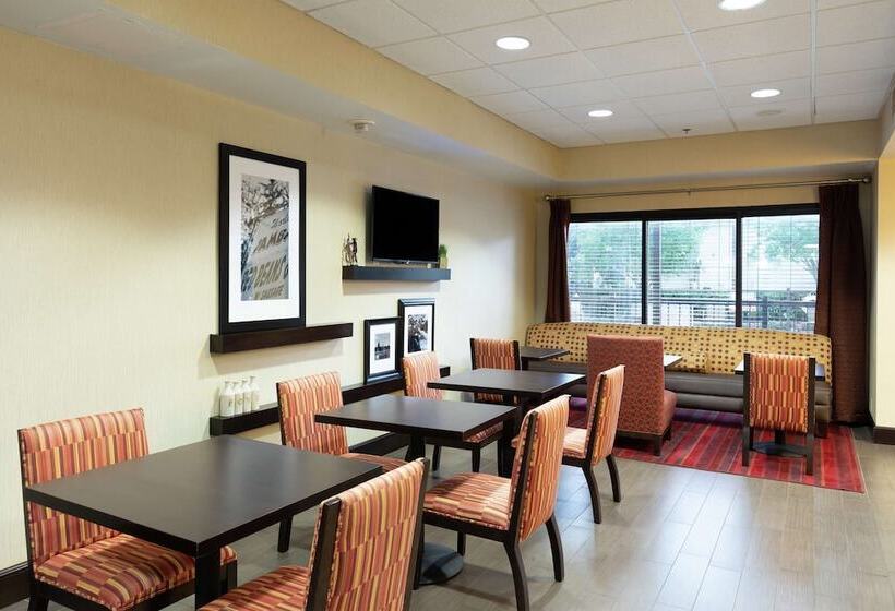 호텔 Hampton Inn Houma