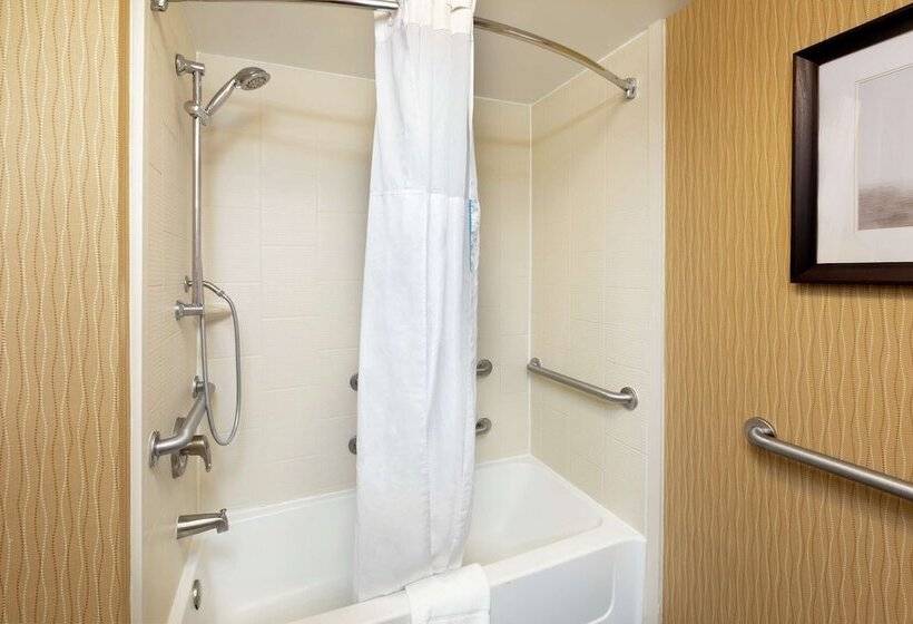 호텔 Hampton Inn Houma