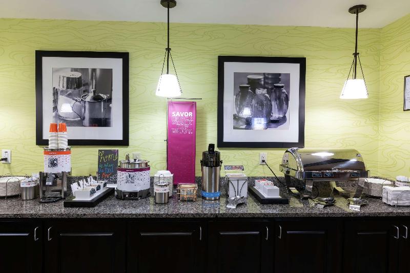 هتل Hampton Inn Houma