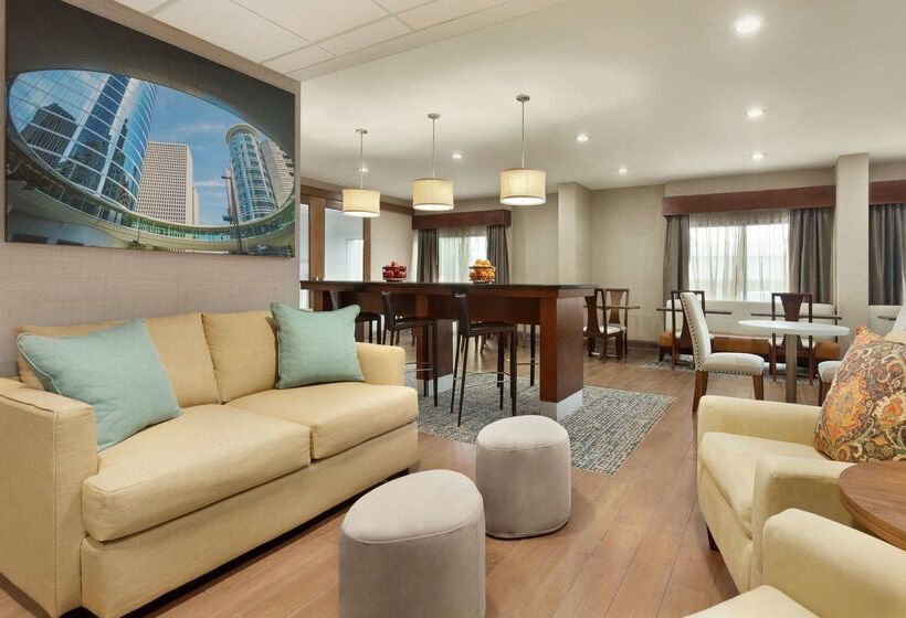هتل Hampton Inn Houstonhobby Airport