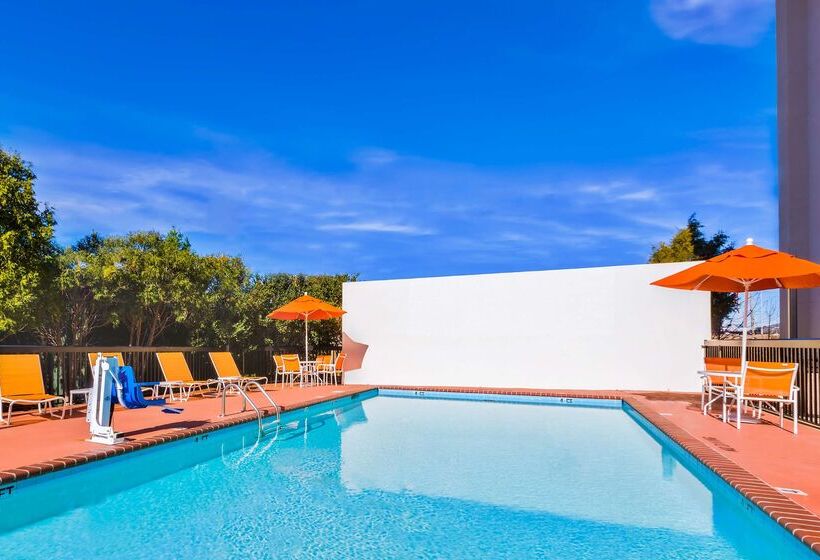 هتل Hampton Inn Huntsville Arsenal/south Pkway