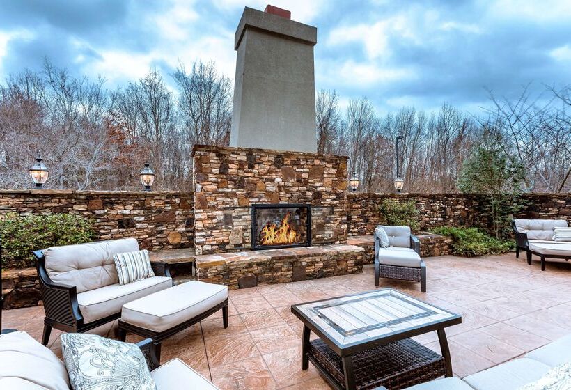 هتل Hampton Inn Madison Huntsville Airport