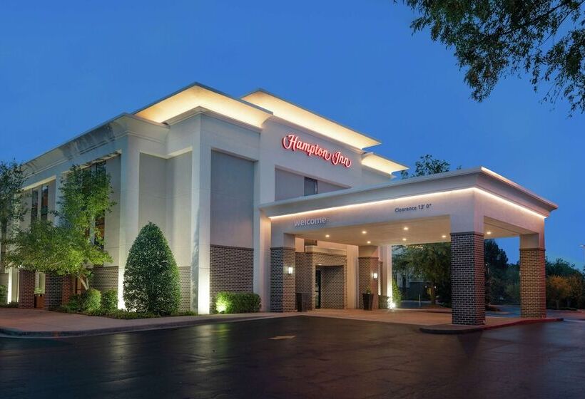 هتل Hampton Inn Madison Huntsville Airport
