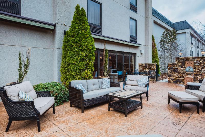 هتل Hampton Inn Madison Huntsville Airport