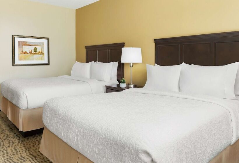 هتل Hampton Inn Jackson