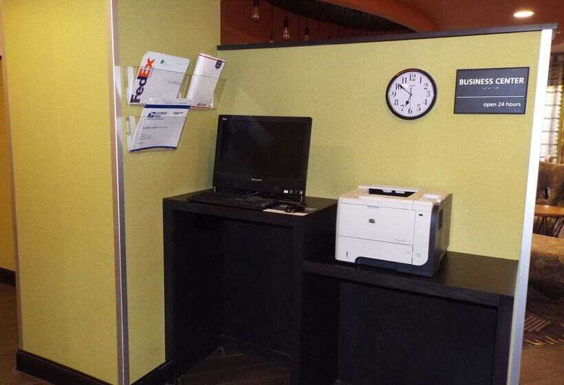 هتل Hampton Inn Jackson/clinton