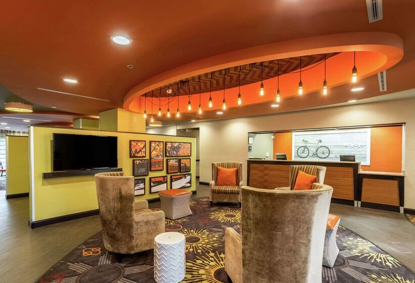 هتل Hampton Inn Jackson/clinton