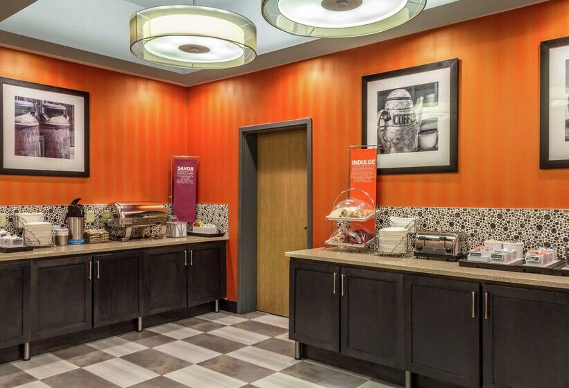 هتل Hampton Inn Jackson/clinton