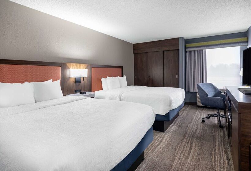 هتل Hampton Inn Joliet  I80