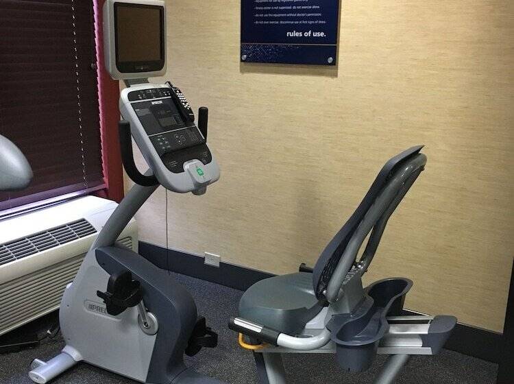 هتل Hampton Inn Joliet  I80