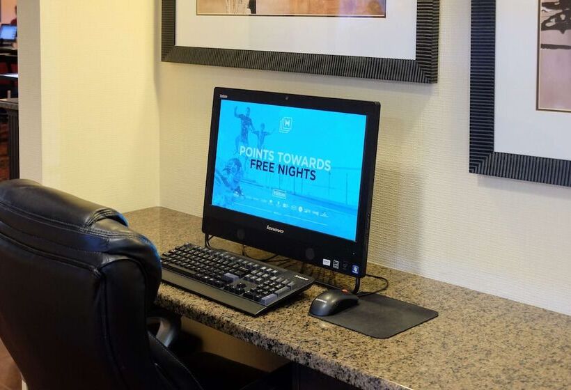 호텔 Hampton Inn Lima