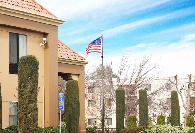 בית מלון כפרי Hampton Inn Livermore