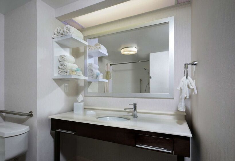 Отель Hampton Inn Martinsville