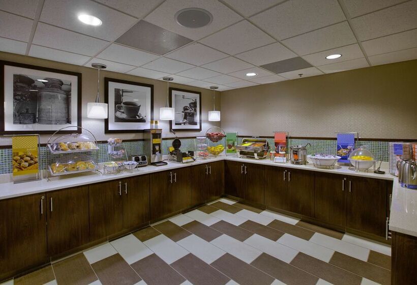 ホテル Hampton Inn Mebane