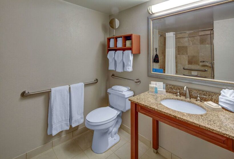 هتل Hampton Inn Miami Coconut Grove/coral Gables