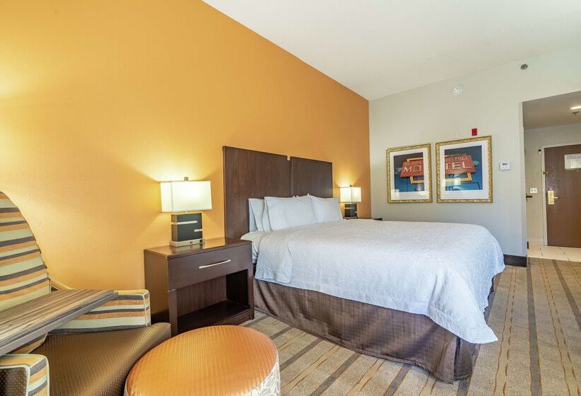 هتل Hampton Inn Milledgeville