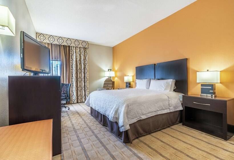 هتل Hampton Inn Milledgeville