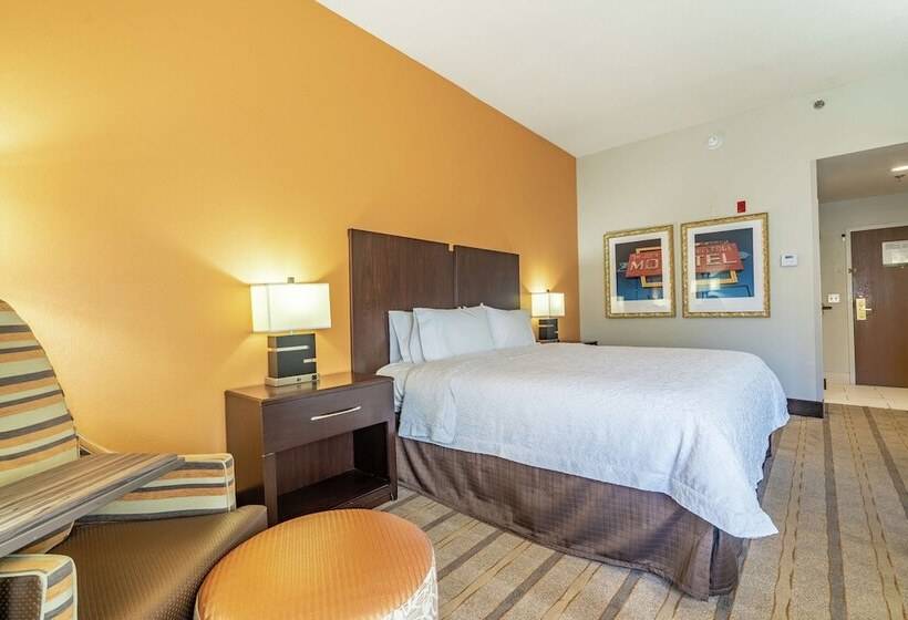 هتل Hampton Inn Milledgeville