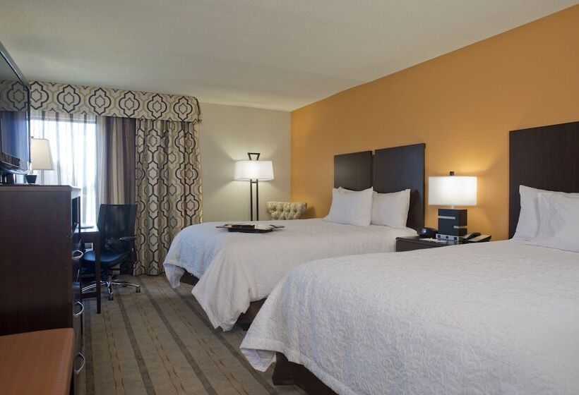 هتل Hampton Inn Milledgeville