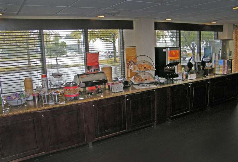 هتل Hampton Inn Norfolk/chesapeake