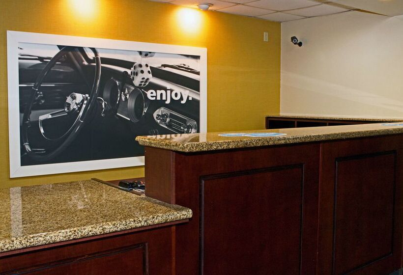 هتل Hampton Inn Norfolk/chesapeake