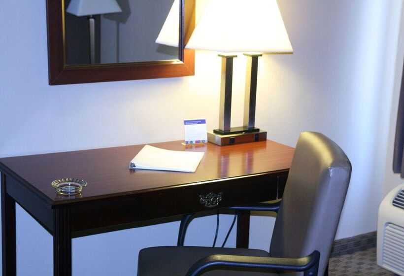 호텔 Hampton Inn Olathe