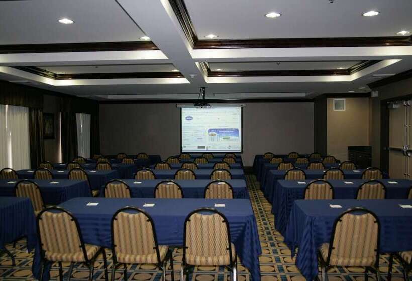 فندق Hampton Inn Olathe