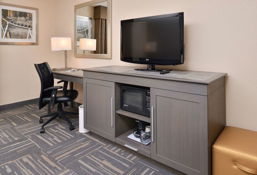 فندق Hampton Inn Orlando At Universal Studios