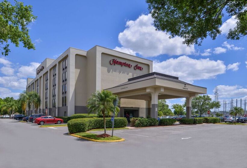 Hotel Hampton Inn Orlando At Universal Studios