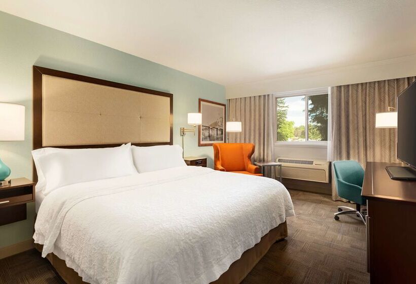 Отель Hampton Inn Clackamas