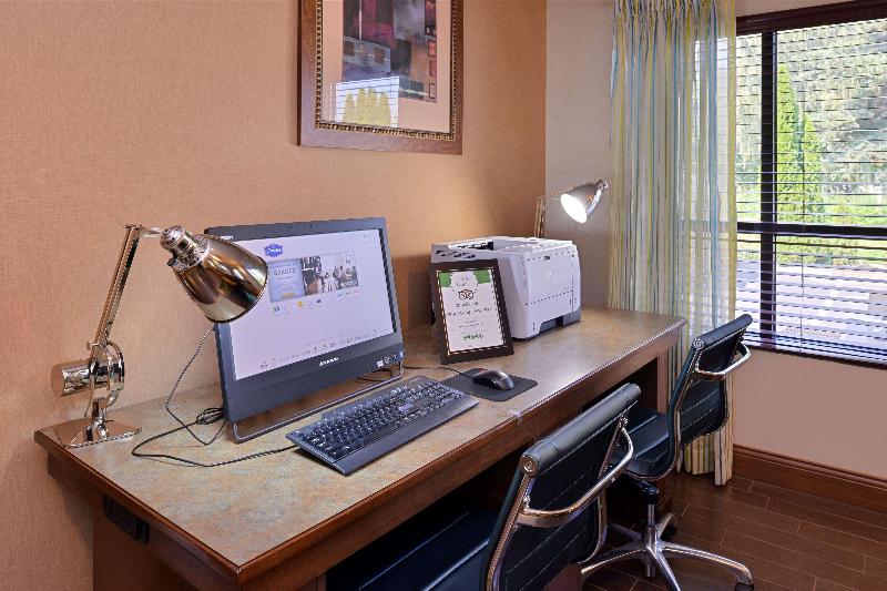 هتل Hampton Inn Portland East