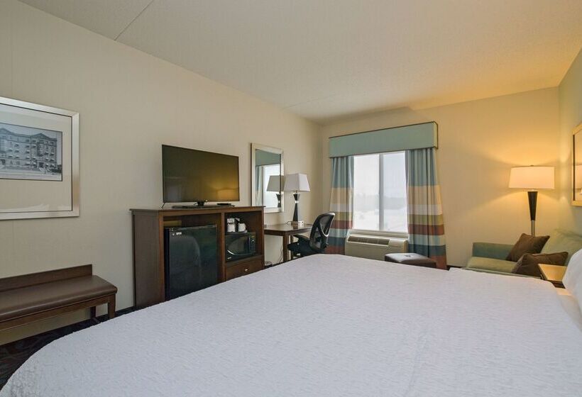 فندق Hampton Inn Portsmouth Central