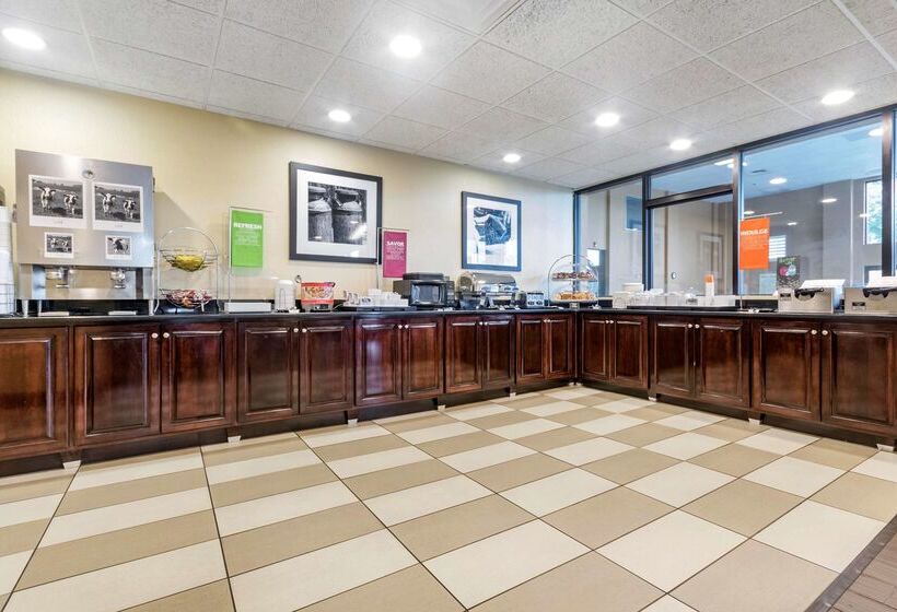 בית מלון כפרי Hampton Inn Richmond