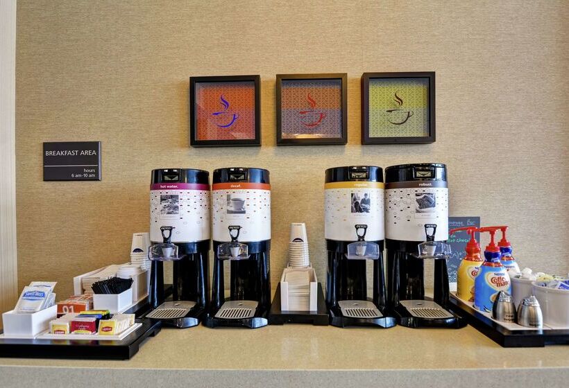 בית מלון כפרי Hampton Inn Scranton At Montage Mountain
