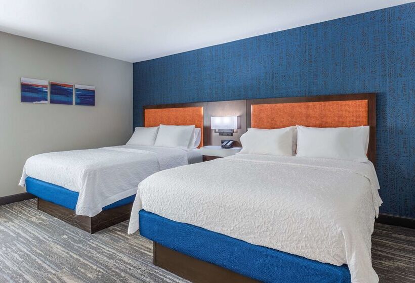 هتل Hampton Inn Sioux Falls