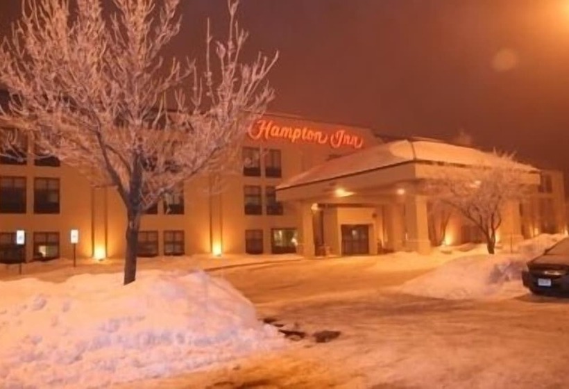 هتل Hampton Inn Sioux Falls