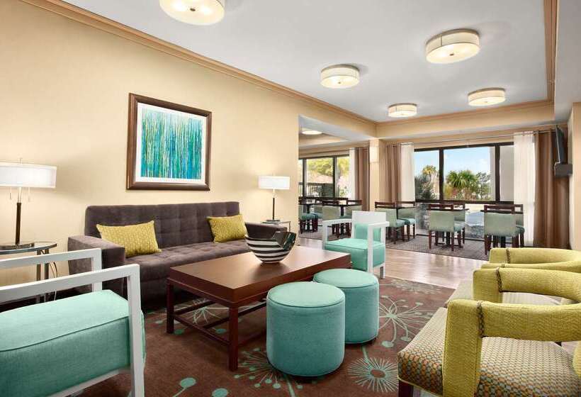 בית מלון כפרי Hampton Inn Slidell