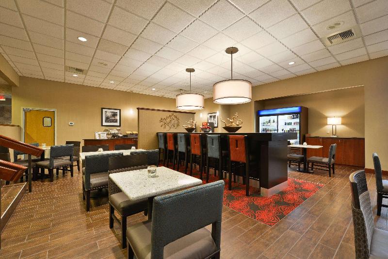 هتل Hampton Inn Spokane