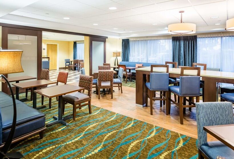 فندق Hampton Inn St. Charles St. Peters