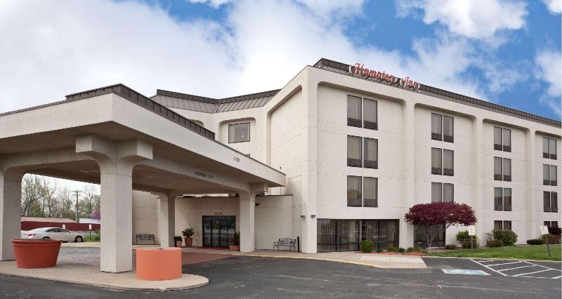 هتل Hampton Inn St. Charles St. Peters