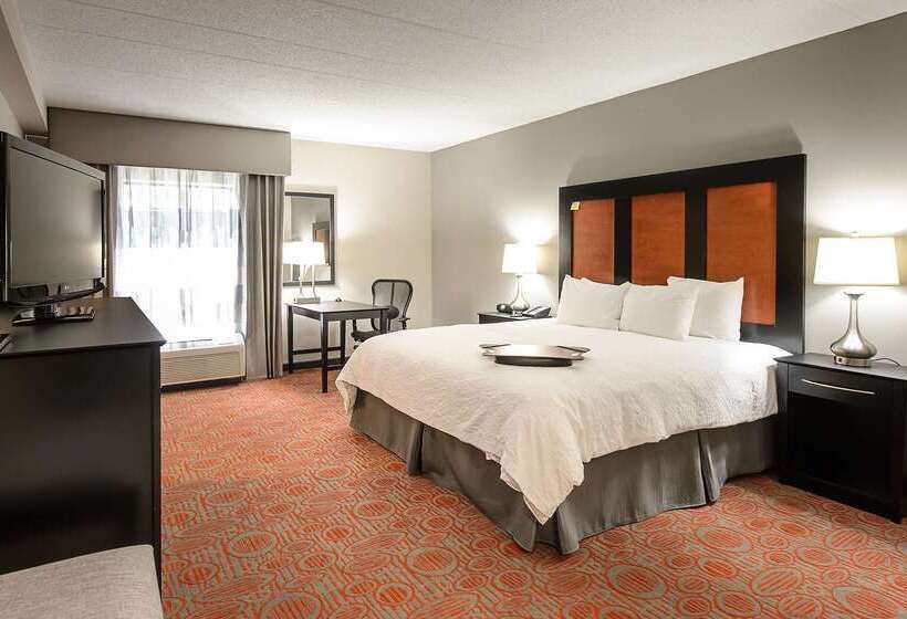 Отель Hampton Inn Stafford/quantico & Conference Center