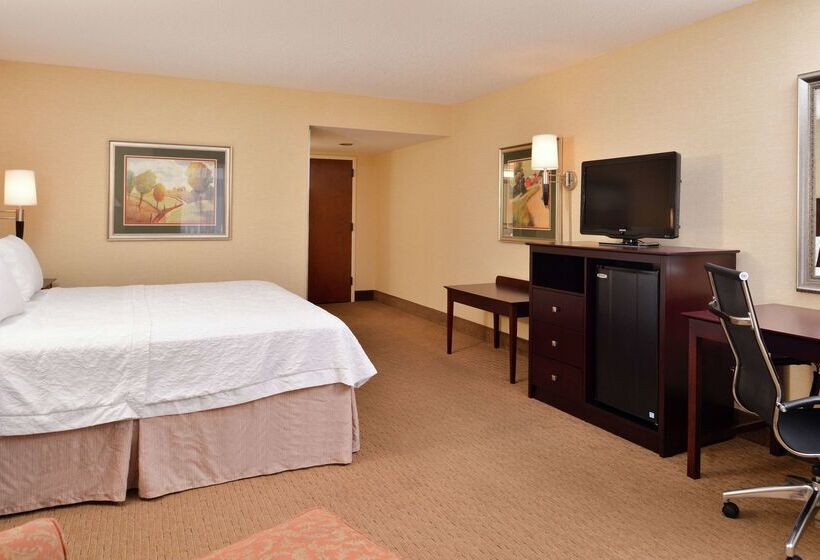 בית מלון כפרי Hampton Inn Staunton