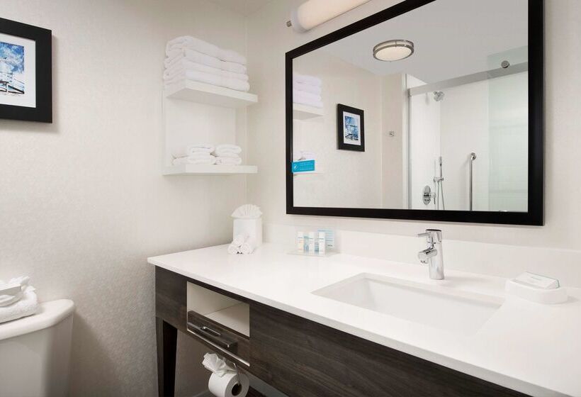 هتل Hampton Inn & Suites Anaheim Garden Grove