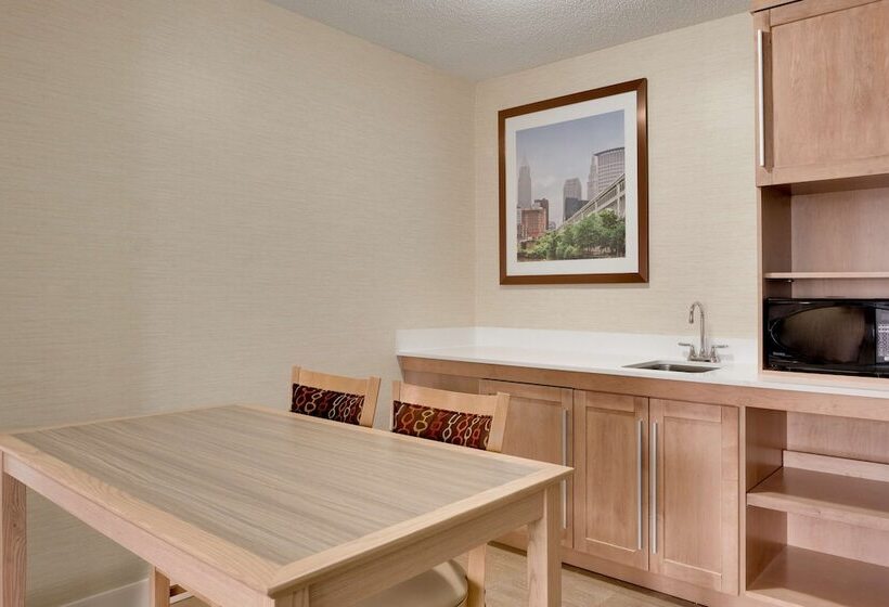 בית מלון כפרי Hampton Inn & Suites Cleveland/independence