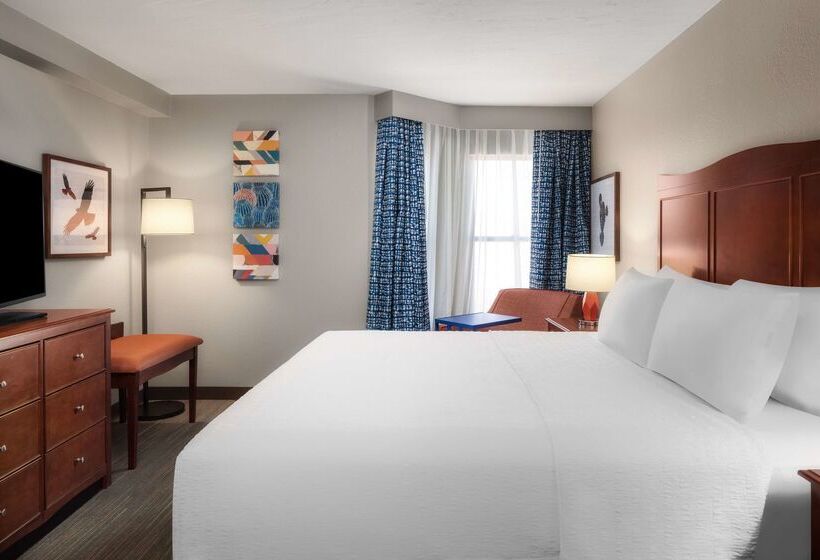 هتل Hampton Inn & Suites El Pasoairport