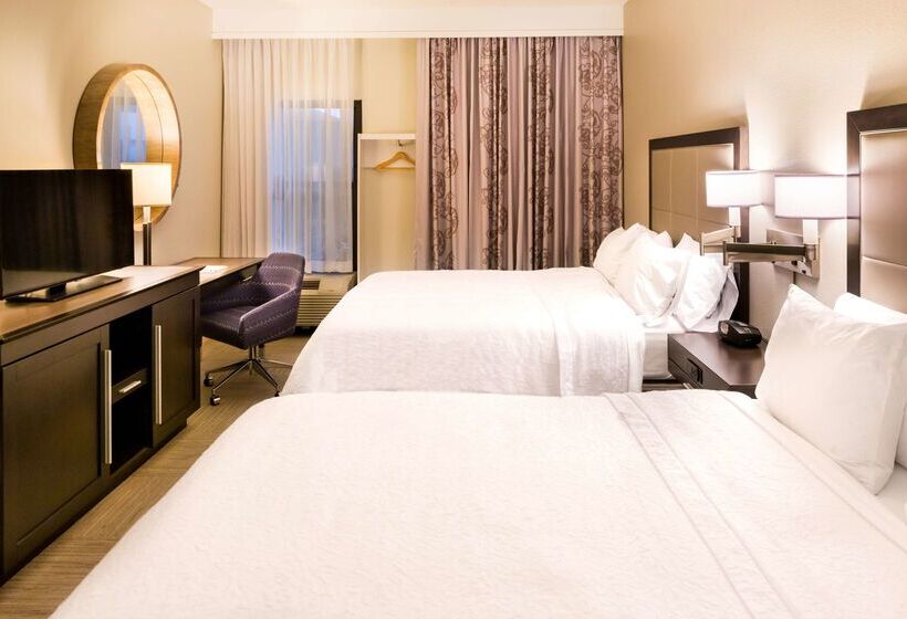 Hotel Hampton Inn & Suites Orlando/east Ucf Area