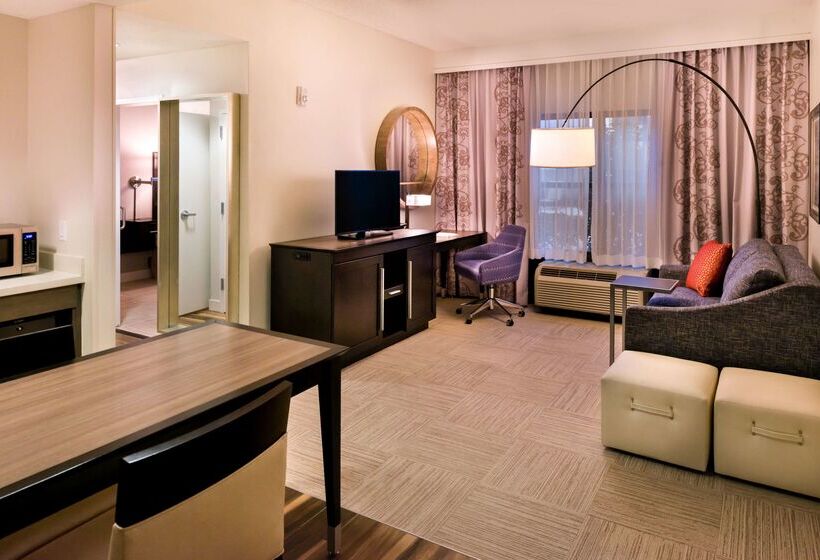 هتل Hampton Inn & Suites Orlando/east Ucf Area